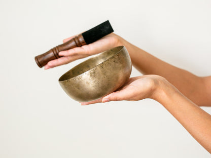 Small Tara Singing Bowl - Base Note A3 (218 Hz)