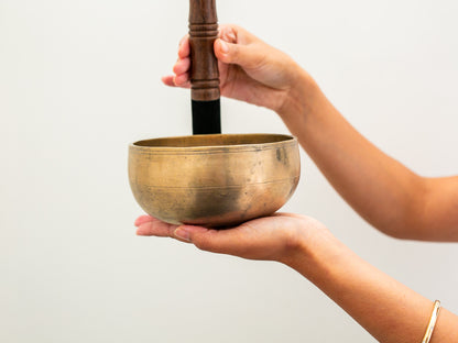 Remuna Singing Bowl - C4 (256 Hz)