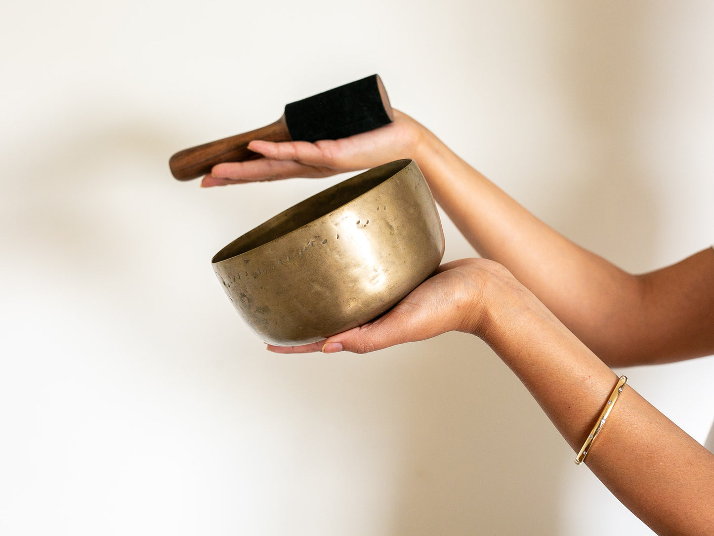 Tara Singing Bowl - Base Note A3 (217 Hz)