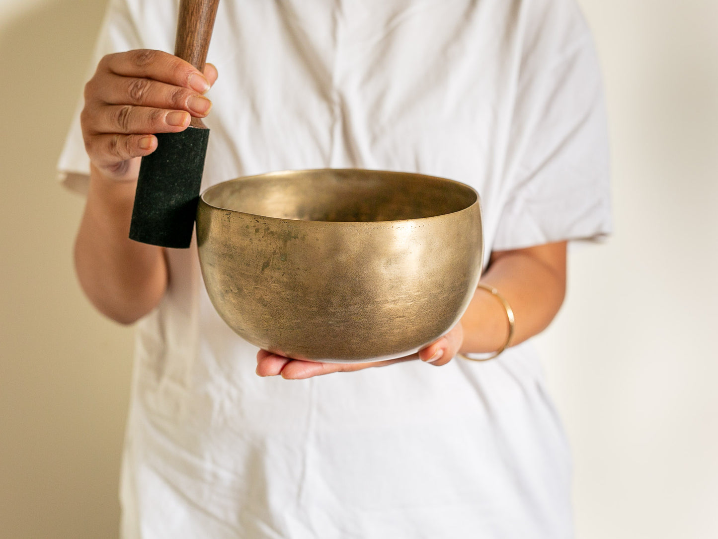 Tara Singing Bowl - Base Note F#3 (186 Hz)