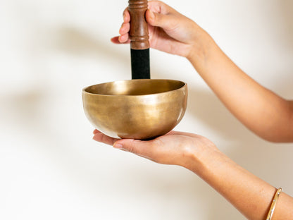 Small Contemporary Flow Singing Bowl - Base note F#4 (374 Hz)