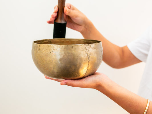 Tara Singing Bowl - Base Note B2 (126 Hz)