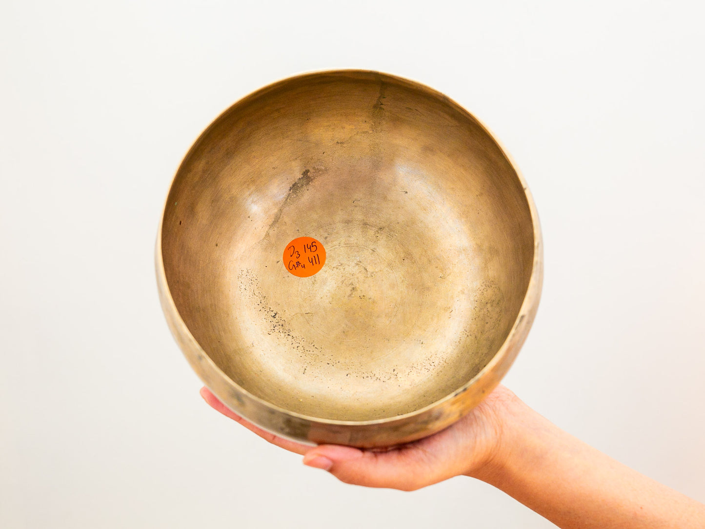 Tara Singing Bowl - Base Note D3 (145 Hz)