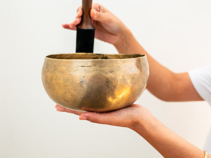 Tara Singing Bowl - Base Note D3 (145 Hz)