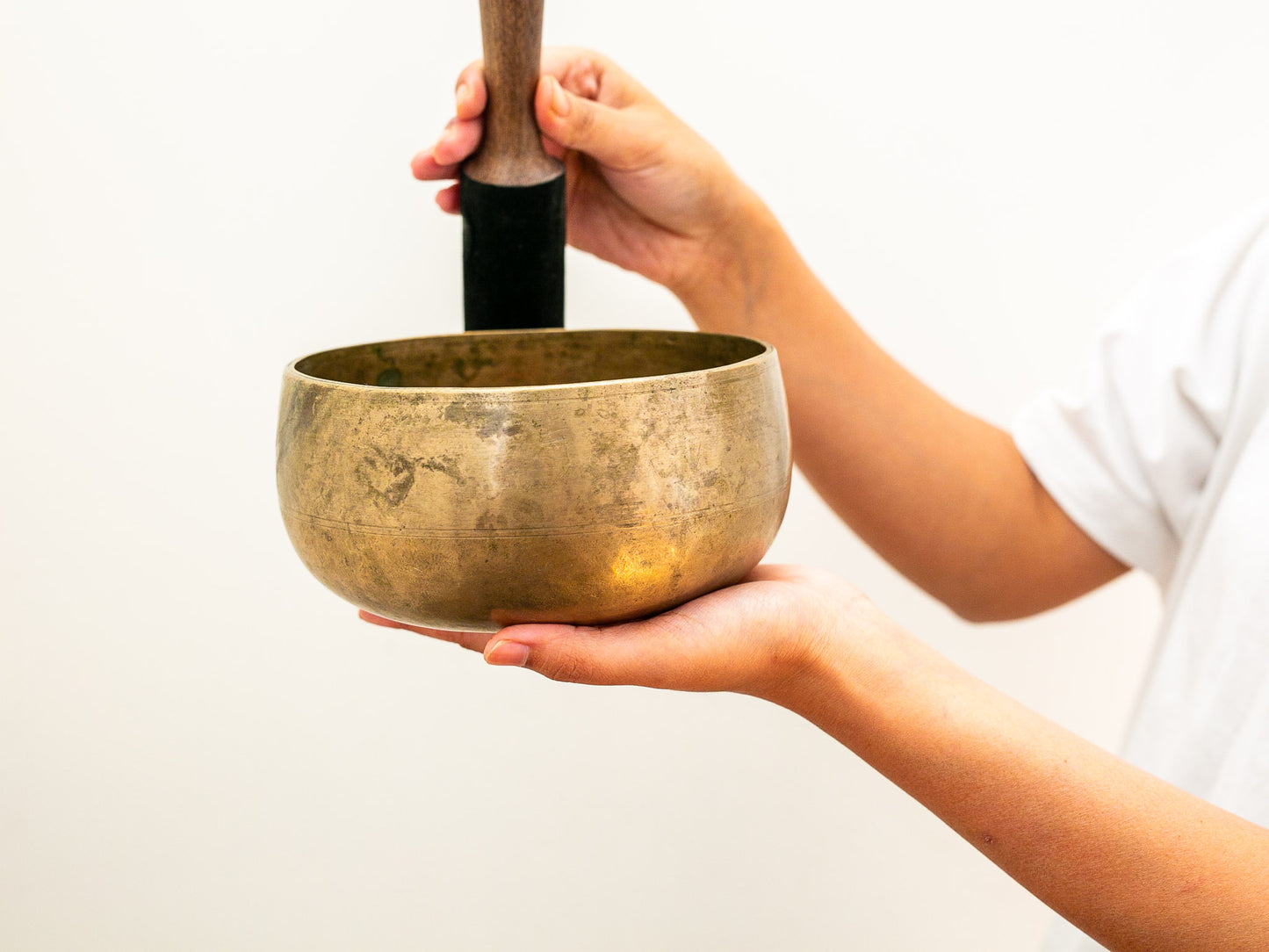 Remuna Singing Bowl - A3 (215 Hz)