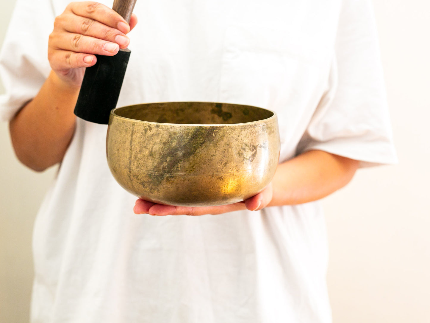 Remuna Singing Bowl - A3 (215 Hz)