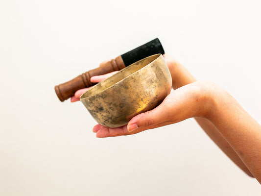 Small Tara Singing Bowl - Base Note C4 (267 Hz)