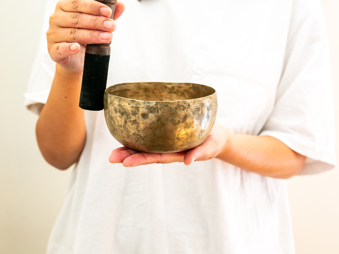 Small Tara Singing Bowl - Base Note B3 (244 Hz)