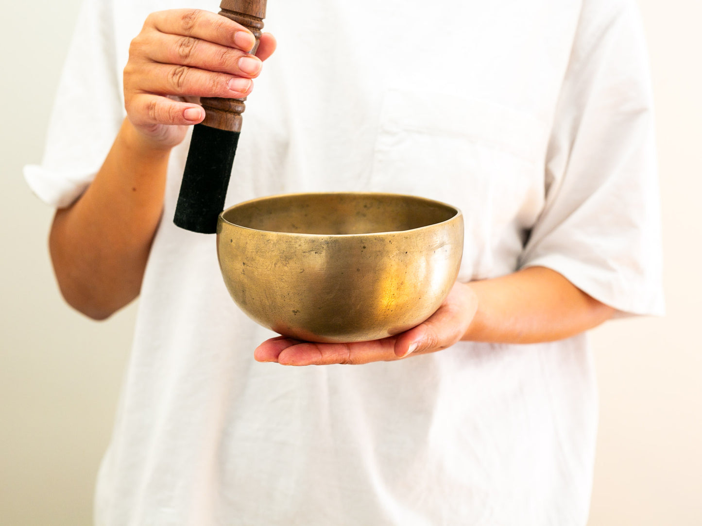 Small Tara Singing Bowl - Base Note D4 (314 Hz)