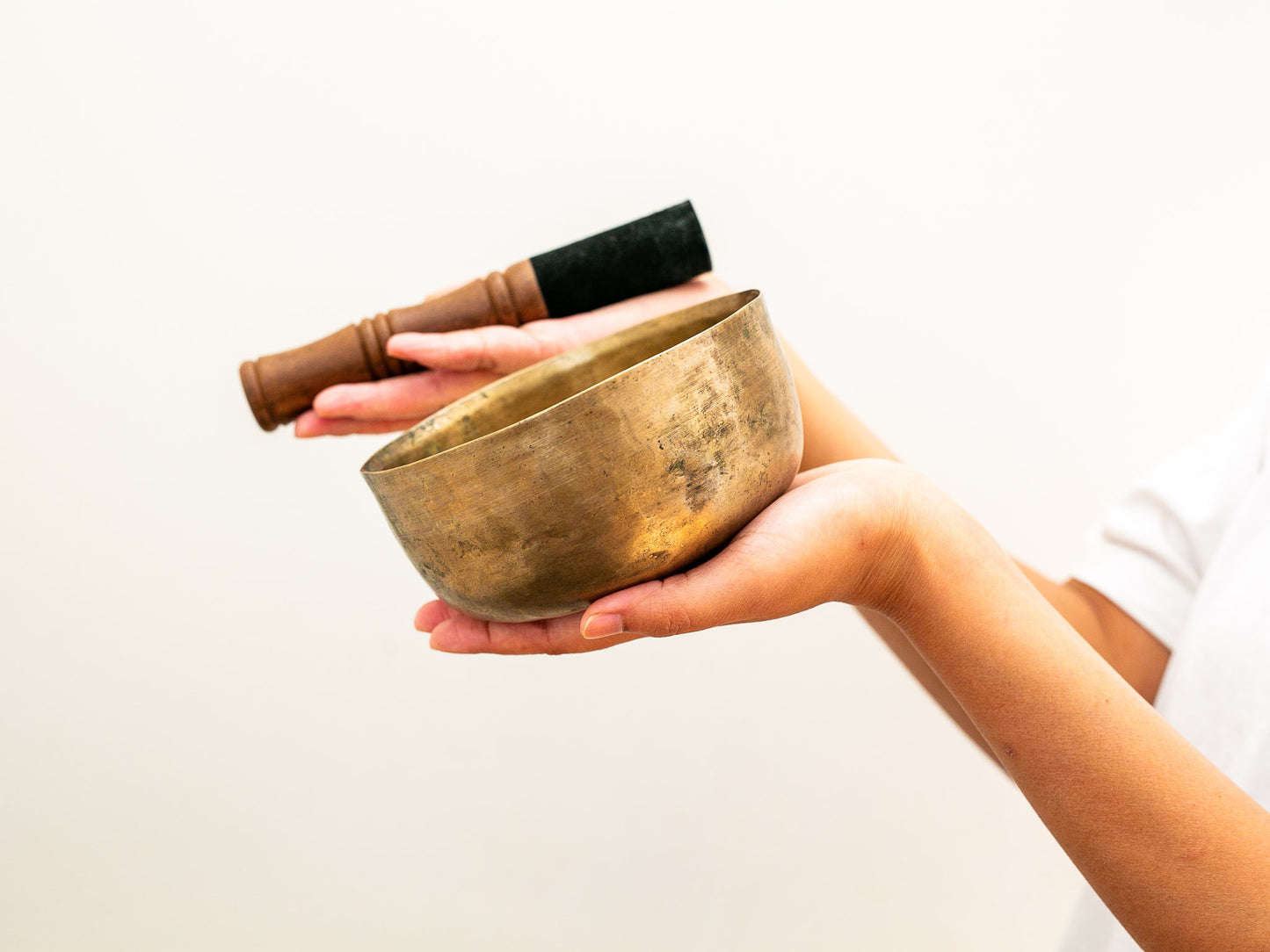 Small Tara Singing Bowl - Base Note A3 (226 Hz)