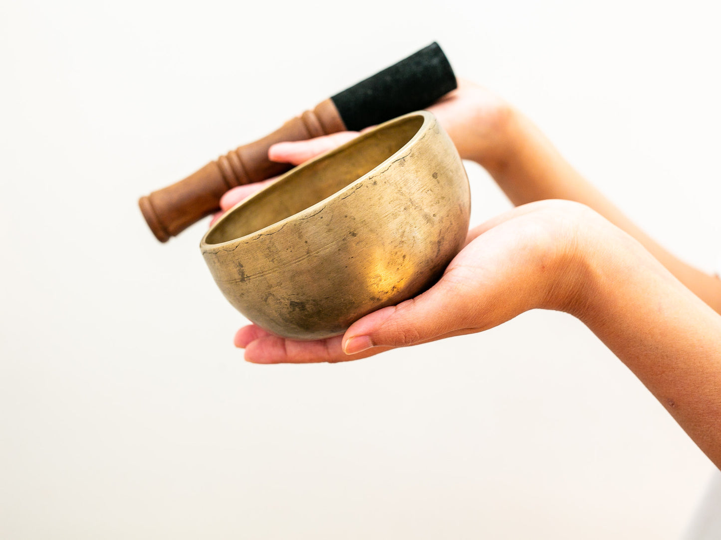 Special Small Tara Singing Bowl - Base Note A4 (441 Hz)