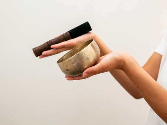 Small Tara Singing Bowl - Base Note F4 (345 Hz)