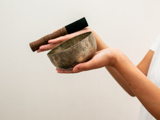 Small Tara Singing Bowl - Base Note C4 (256 Hz)