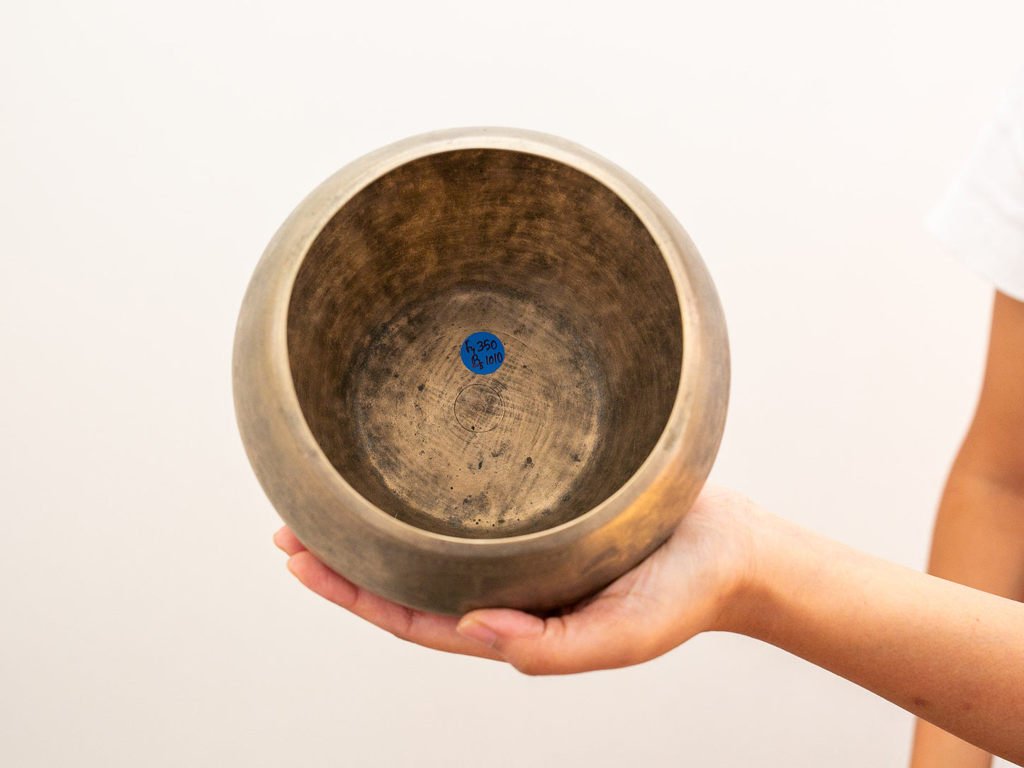 Collector's Buddha Singing Bowl - Base Note F4 (350 Hz)