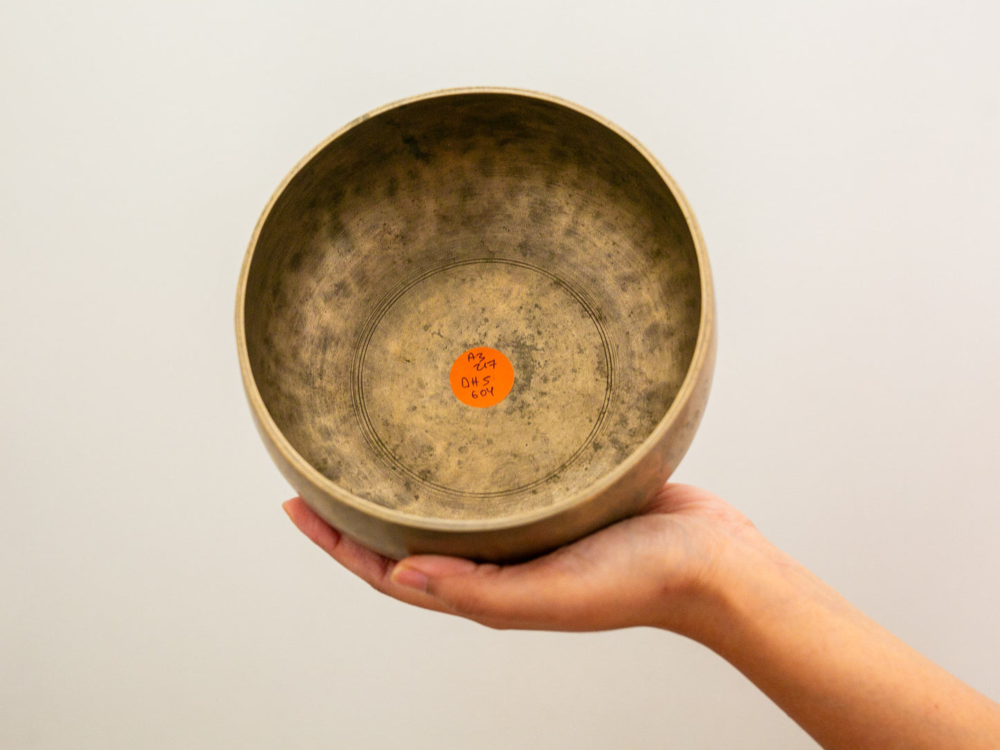 Remuna Singing Bowl - A3 (217 Hz)