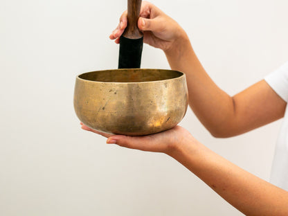 Remuna Singing Bowl - G3 (197 Hz)