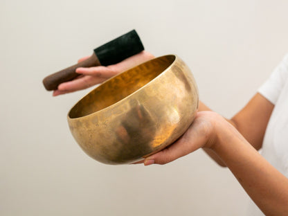 Remuna Singing Bowl - A3 (215 Hz)