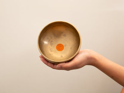 Small Hand Hammered Singing Bowl - Base note A#4 (467 Hz)