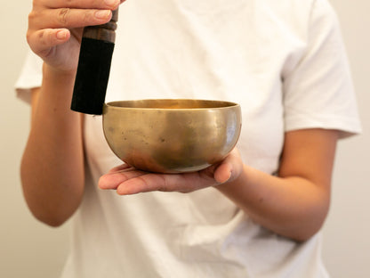 Small Hand Hammered Singing Bowl - Base note A#4 (467 Hz)