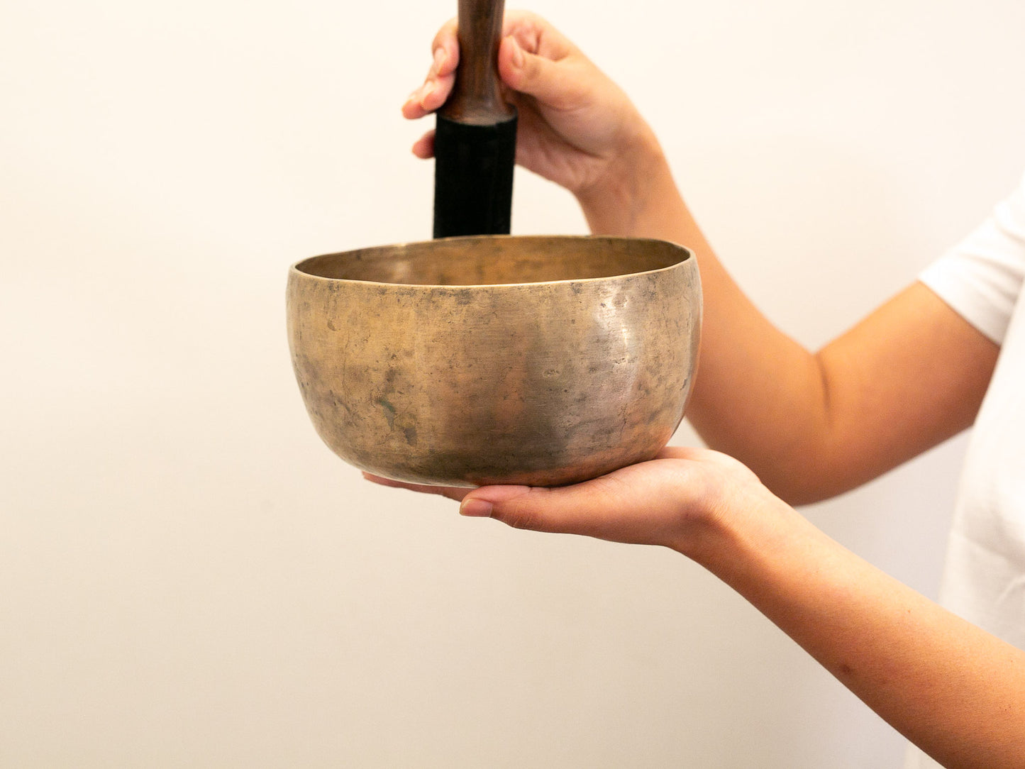 Tara Singing Bowl - Base Note G#3 (204 Hz)