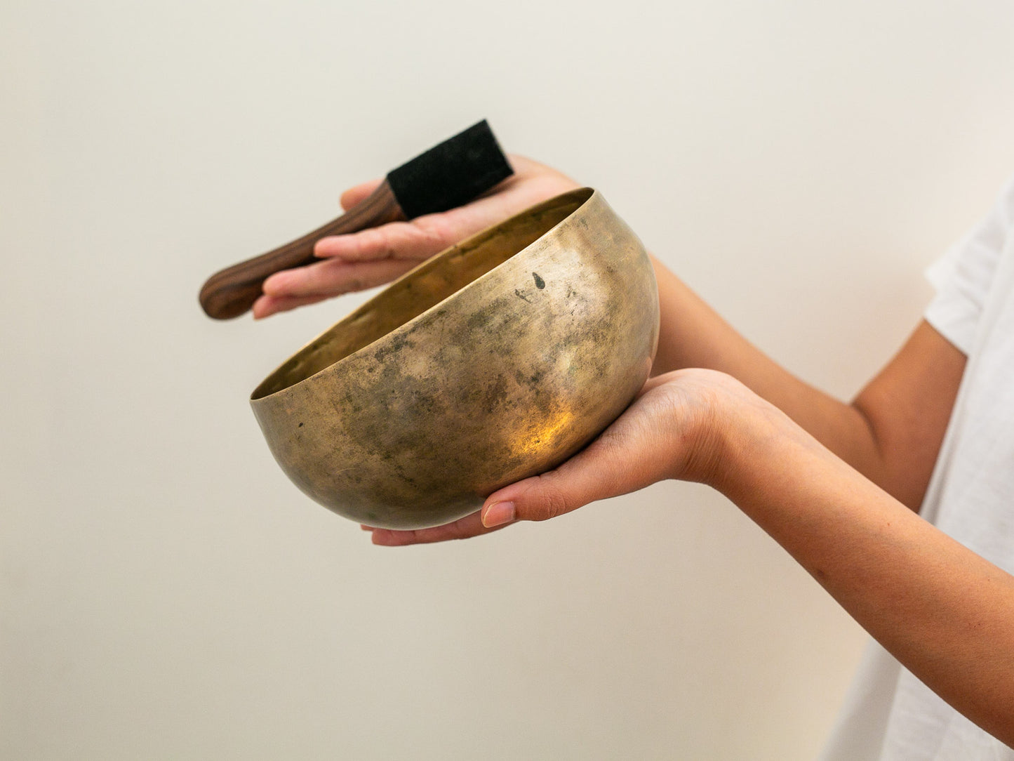 Tara Singing Bowl - Base Note A#2 (113 Hz)