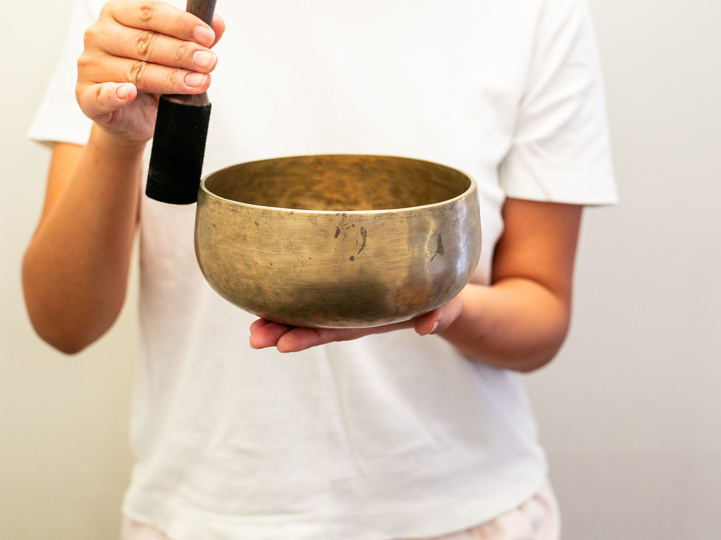 Remuna Singing Bowl - A3 (226 Hz)