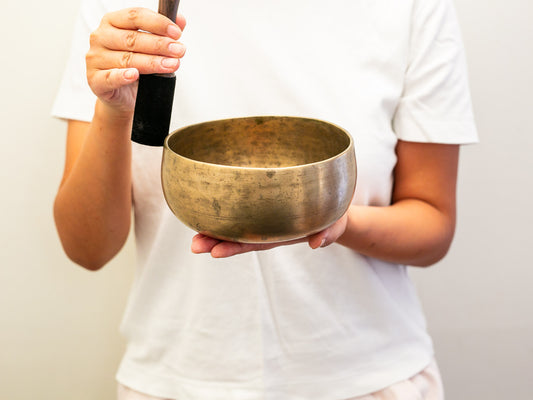 Remuna Singing Bowl - A#3 (239 Hz)