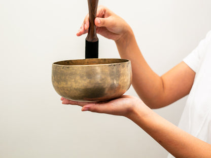 Remuna Singing Bowl - A3 (222 Hz)