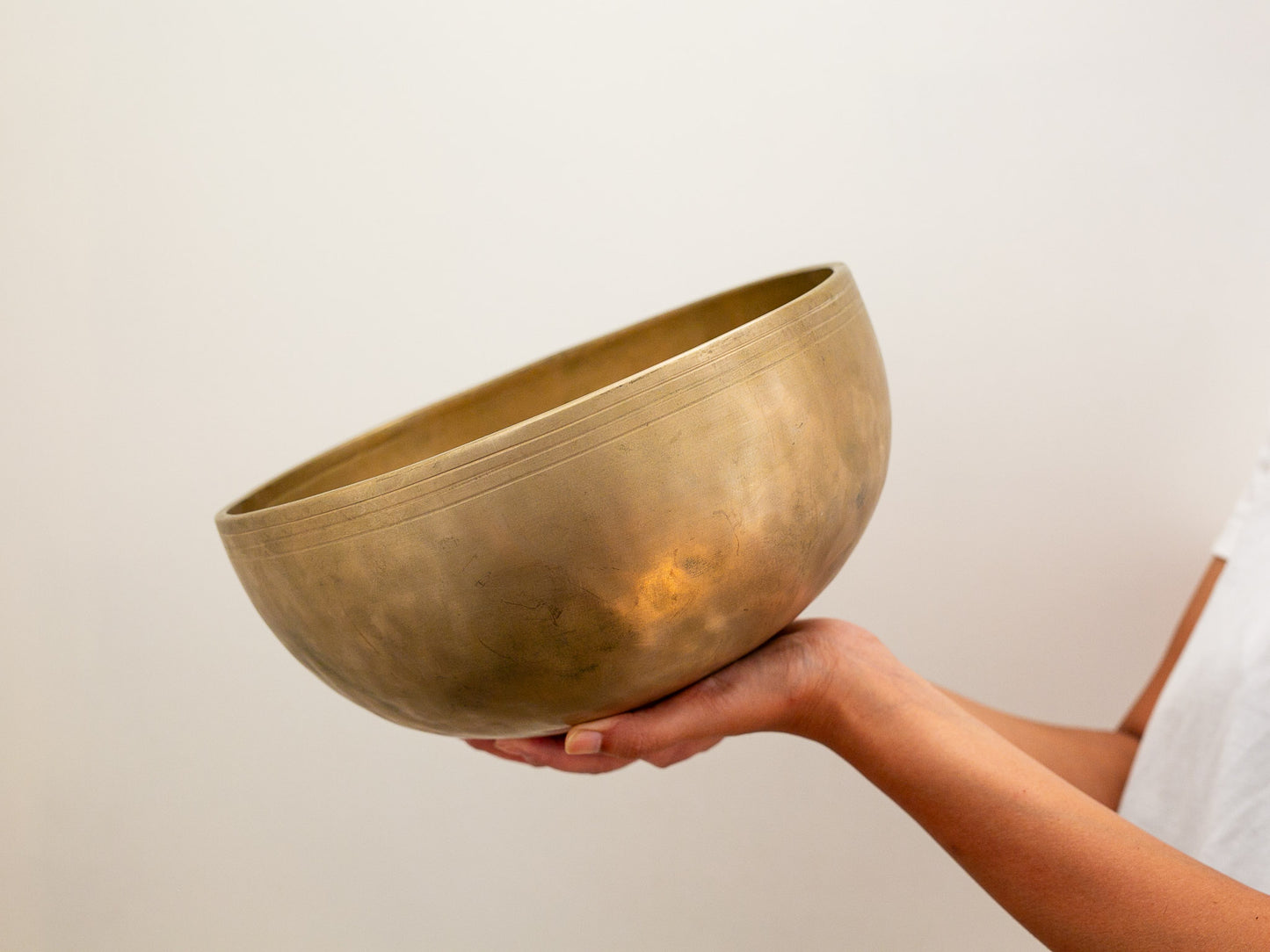 Low and Light Bowl - Base note C3 129 Hz