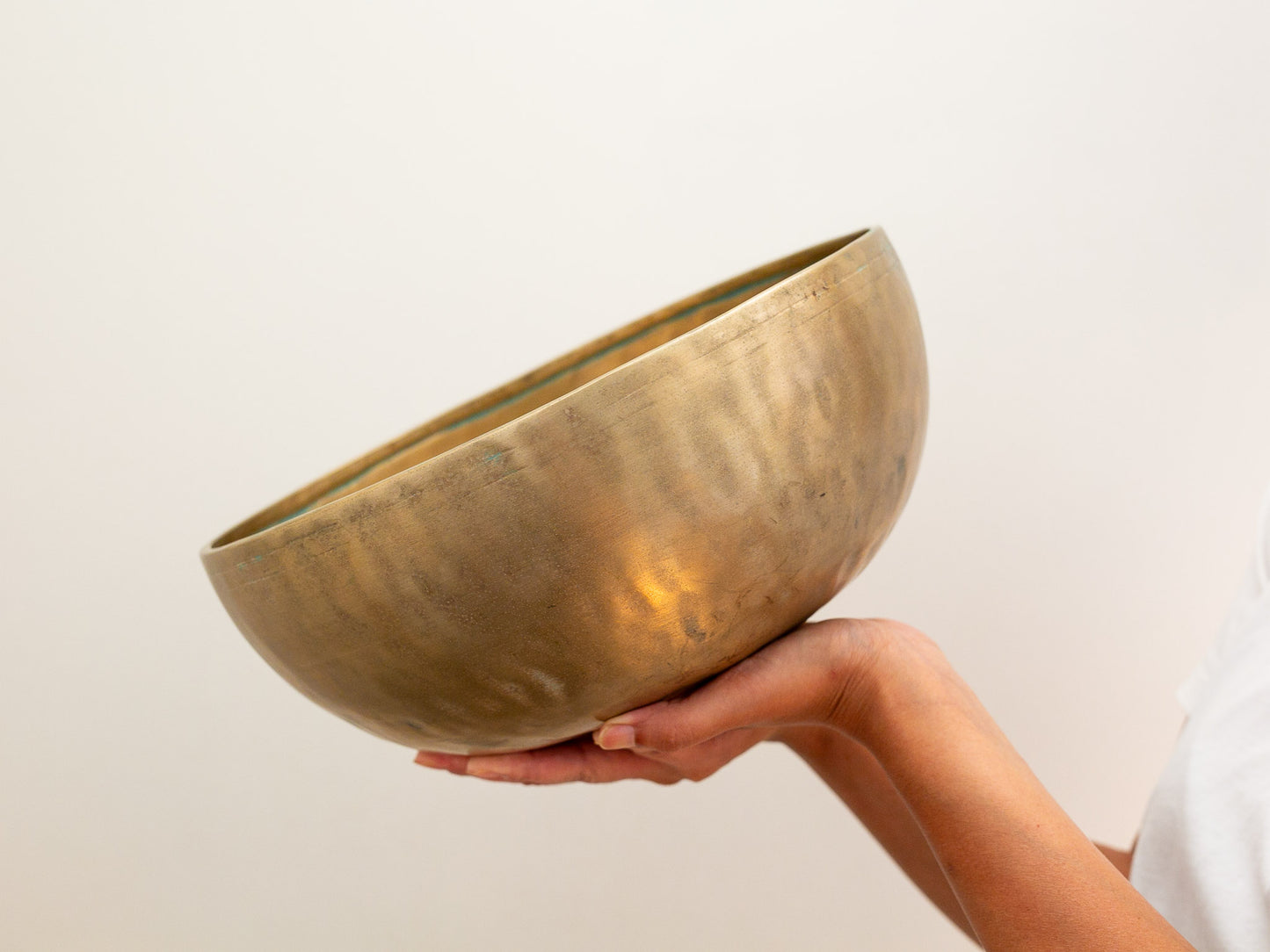 Low and Light Bowl - Base note G#2 101 Hz