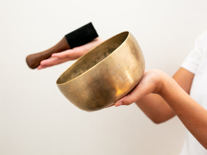 Tara Singing Bowl - Base Note G3 (198 Hz)