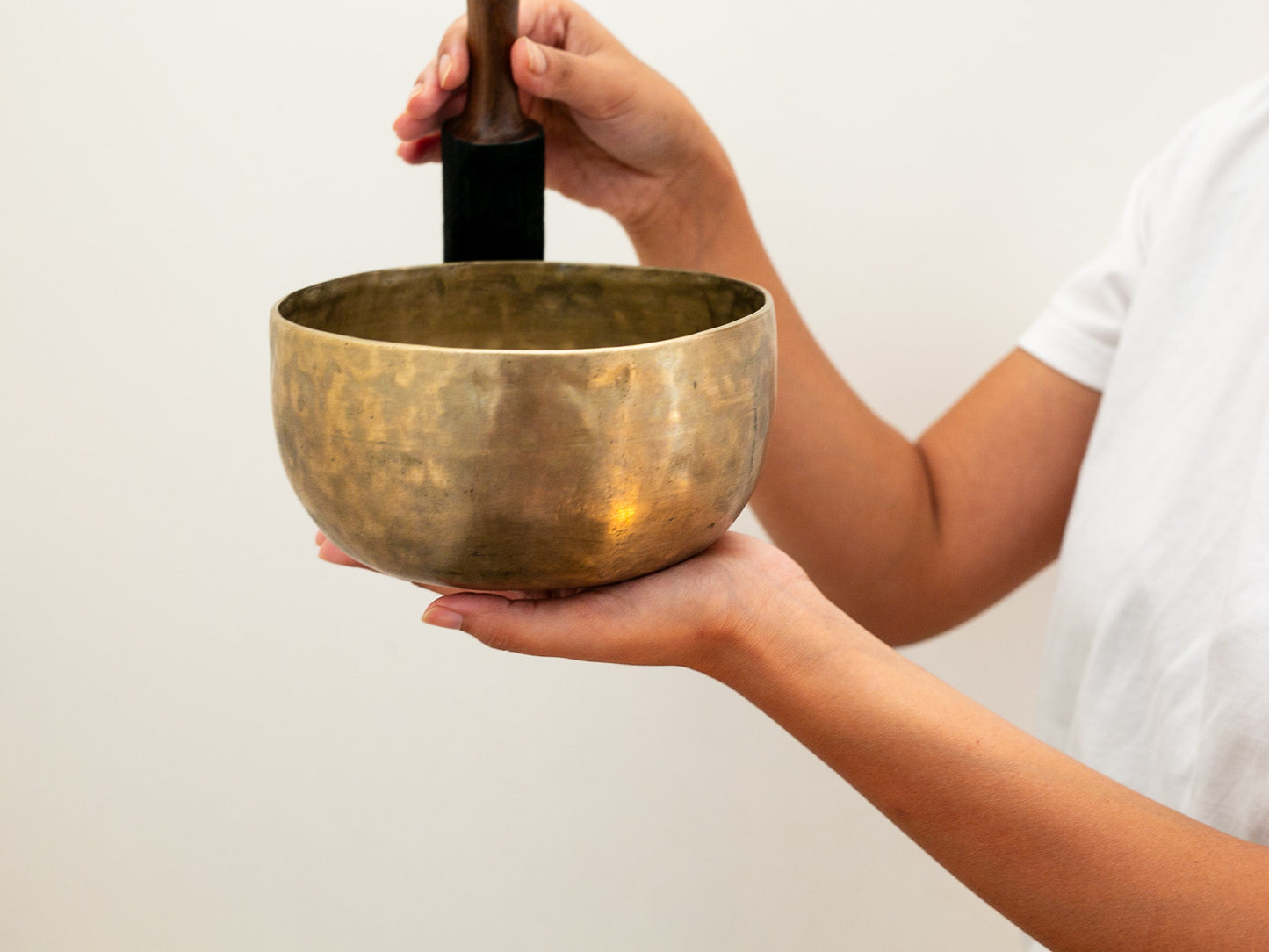 Tara Singing Bowl - Base Note A3 (215 Hz)