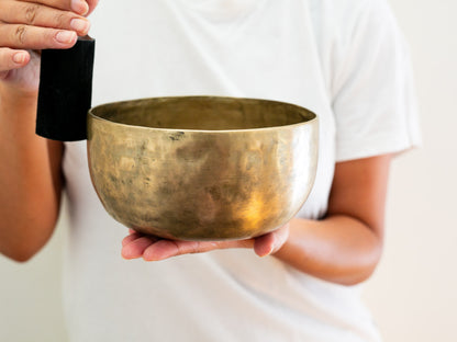 Tara Singing Bowl - Base Note A3 (215 Hz)