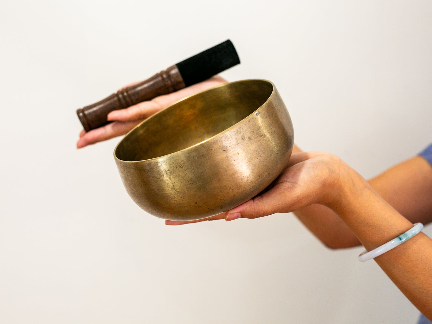 Remuna Singing Bowl - Base note F3 (177 Hz)