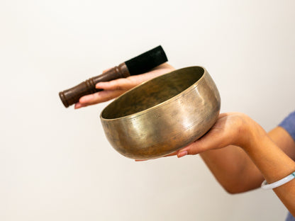 Remuna Singing Bowl - Base note G3 (191 Hz)