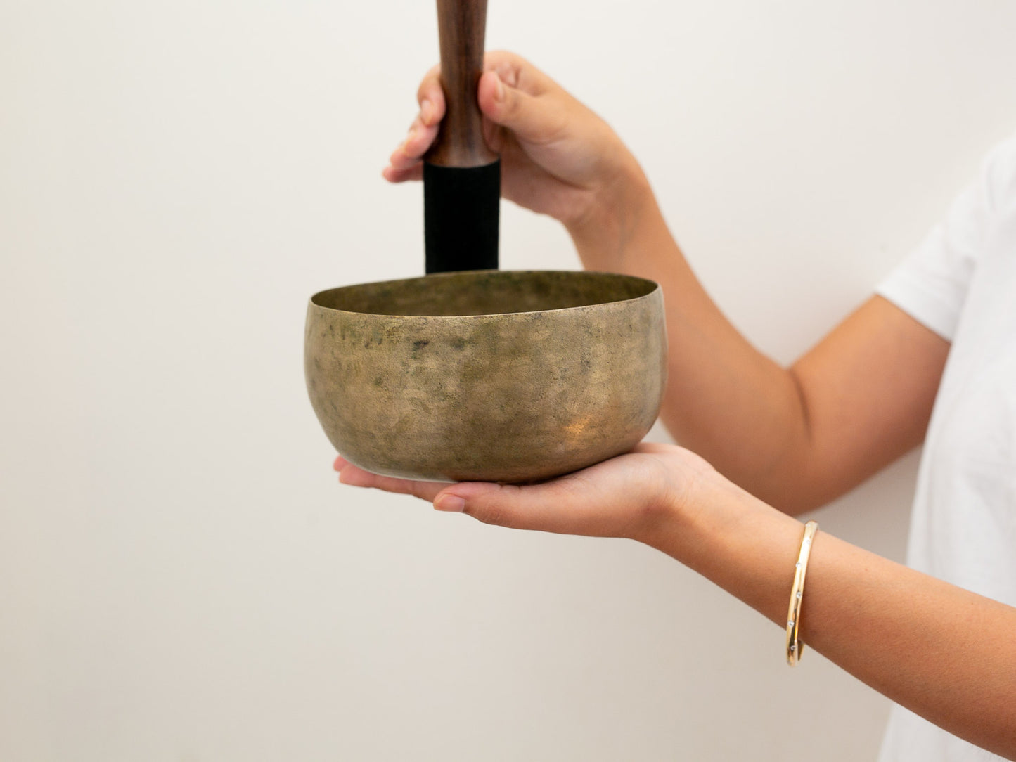 Tara Singing Bowl - Base Note D#3 (156 Hz)