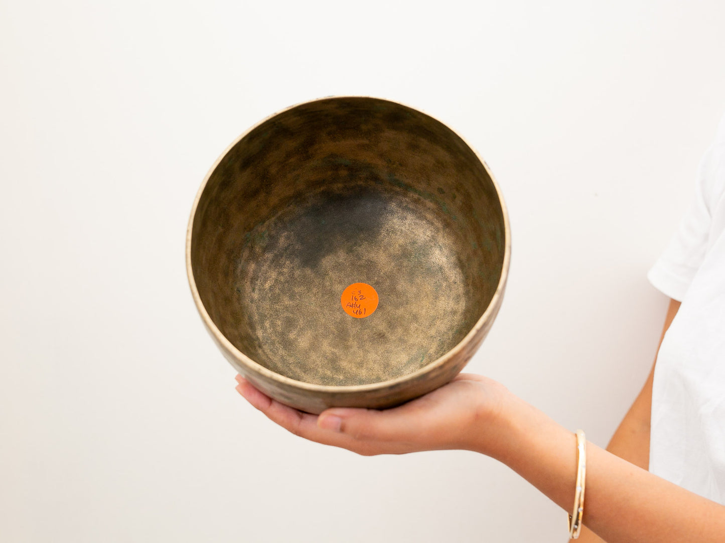 Tara Singing Bowl - Base Note E3 (162 Hz)
