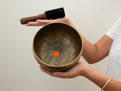 Tara Singing Bowl - Base Note G3 (201 Hz)
