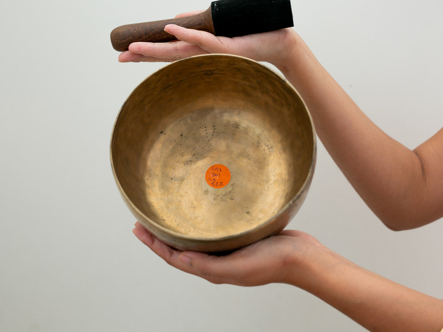 Tara Singing Bowl - Base Note G3 (201 Hz)