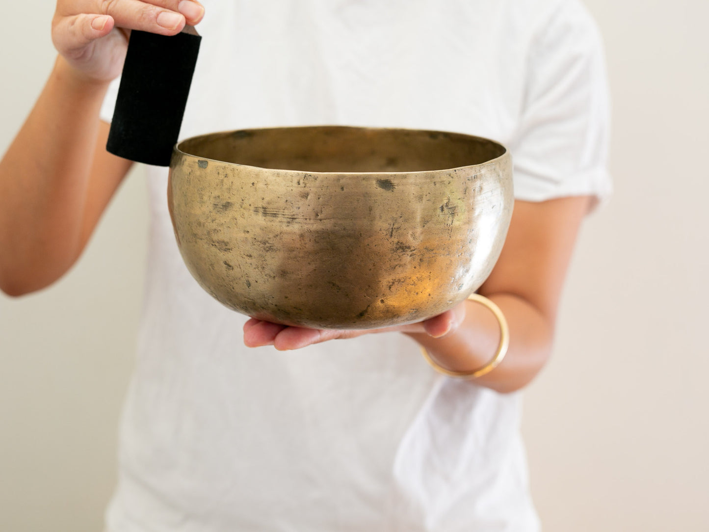 Tara Singing Bowl - Base Note F3 (177 Hz)