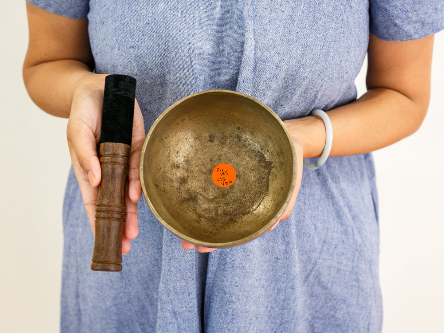 Small Old 'Tara' Singing Bowl - Base Note D4 (295 Hz)