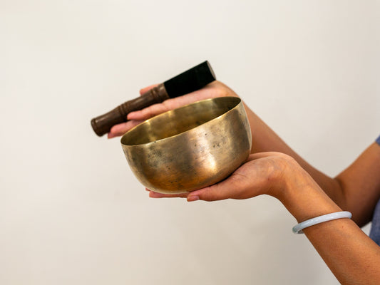 Small Old 'Tara' Singing Bowl - Base Note F#3 (184 Hz)