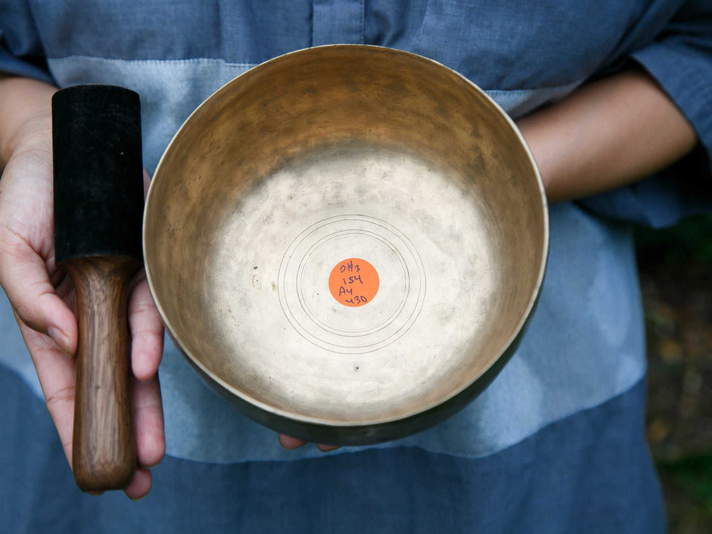 Old 'Tara' Singing Bowl - Base Note D#3 (154 Hz)