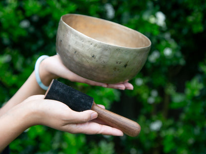 Old 'Tara' Singing Bowl - Base Note D#3 (154 Hz)