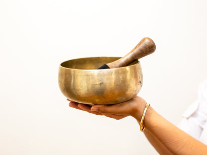 Remuna Singing Bowl - Base note A3 (219 Hz)