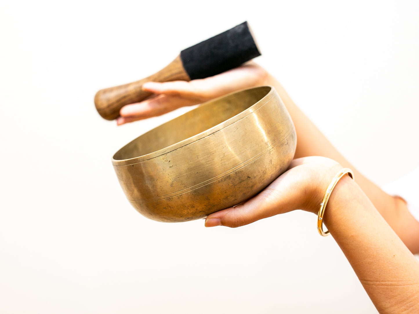 Remuna Singing Bowl - Base note E3 (165 Hz)