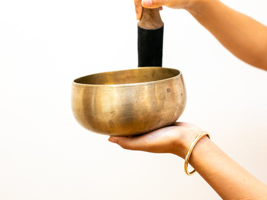 Remuna Singing Bowl - Base note A#3 (228 Hz)