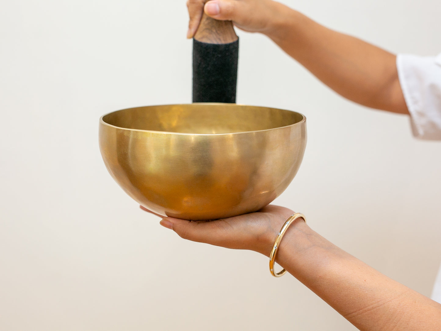 Hand Hammered Singing Bowl - Base Note F3 177 Hz