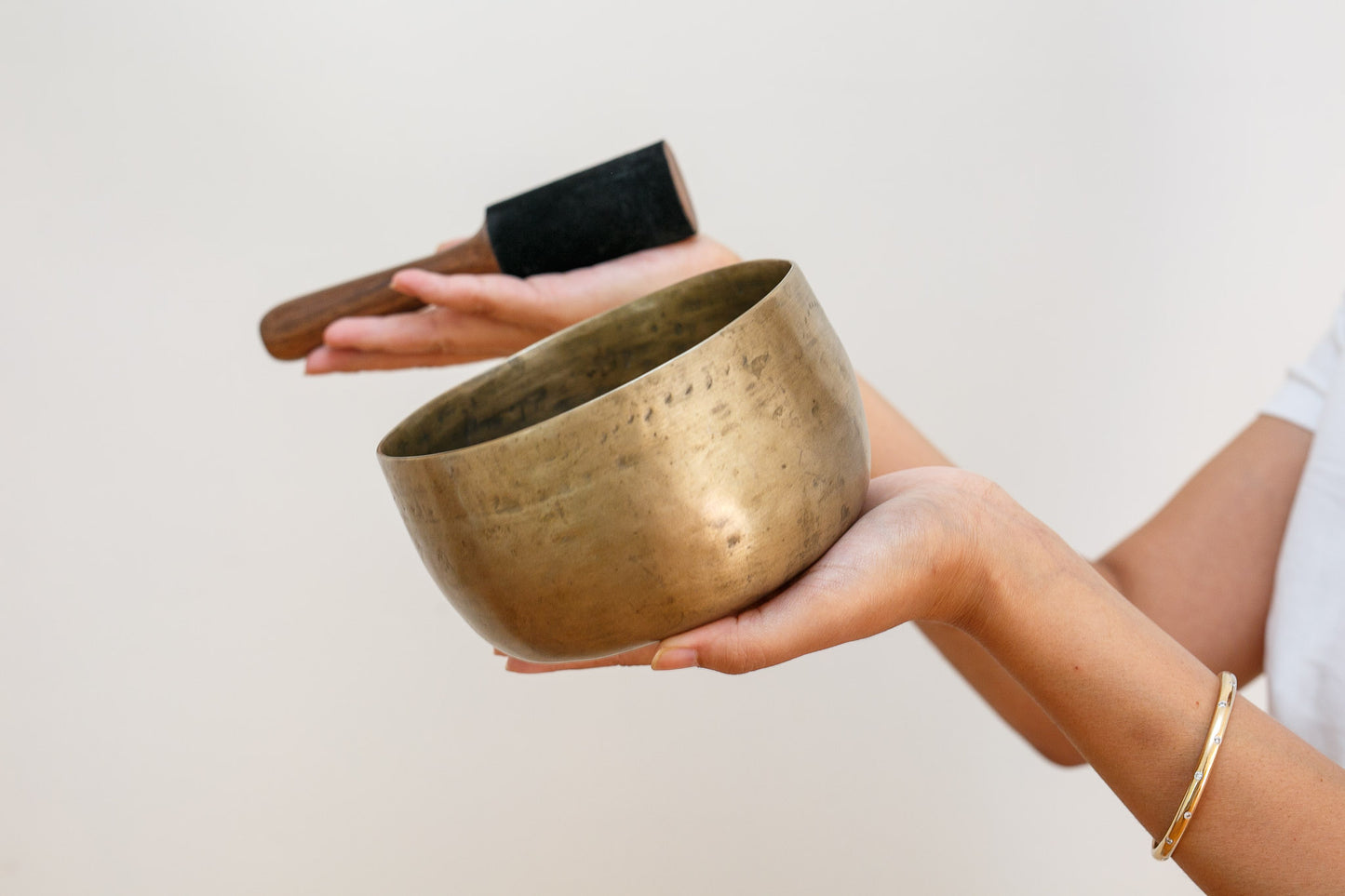 Tara Singing Bowl - Base Note C4 (268 Hz)