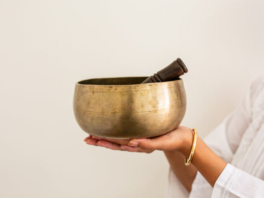 Remuna Singing Bowl - Base note A#3 (232 Hz)